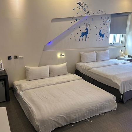Galaxia Business Hotel Taichung Dış mekan fotoğraf
