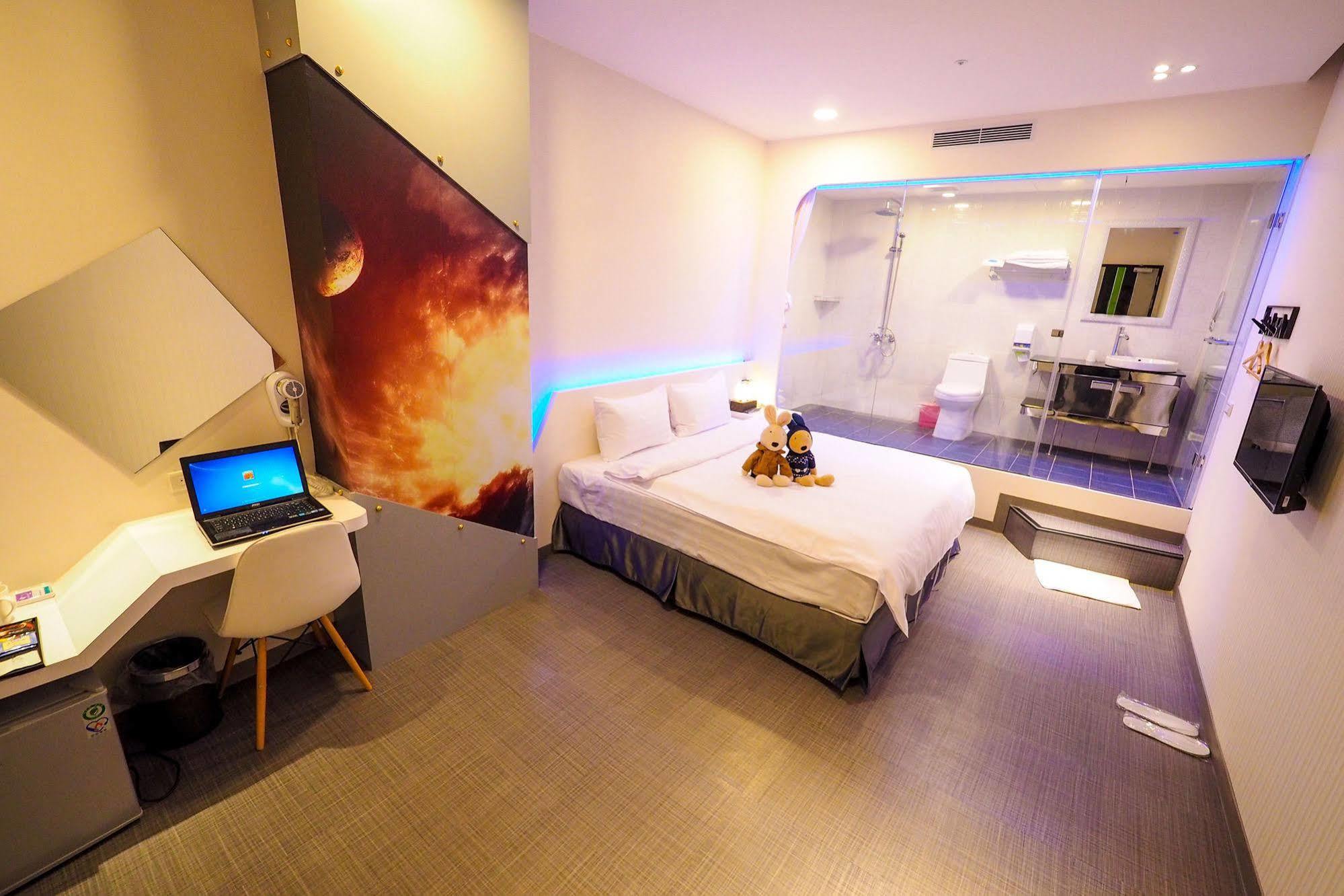 Galaxia Business Hotel Taichung Dış mekan fotoğraf