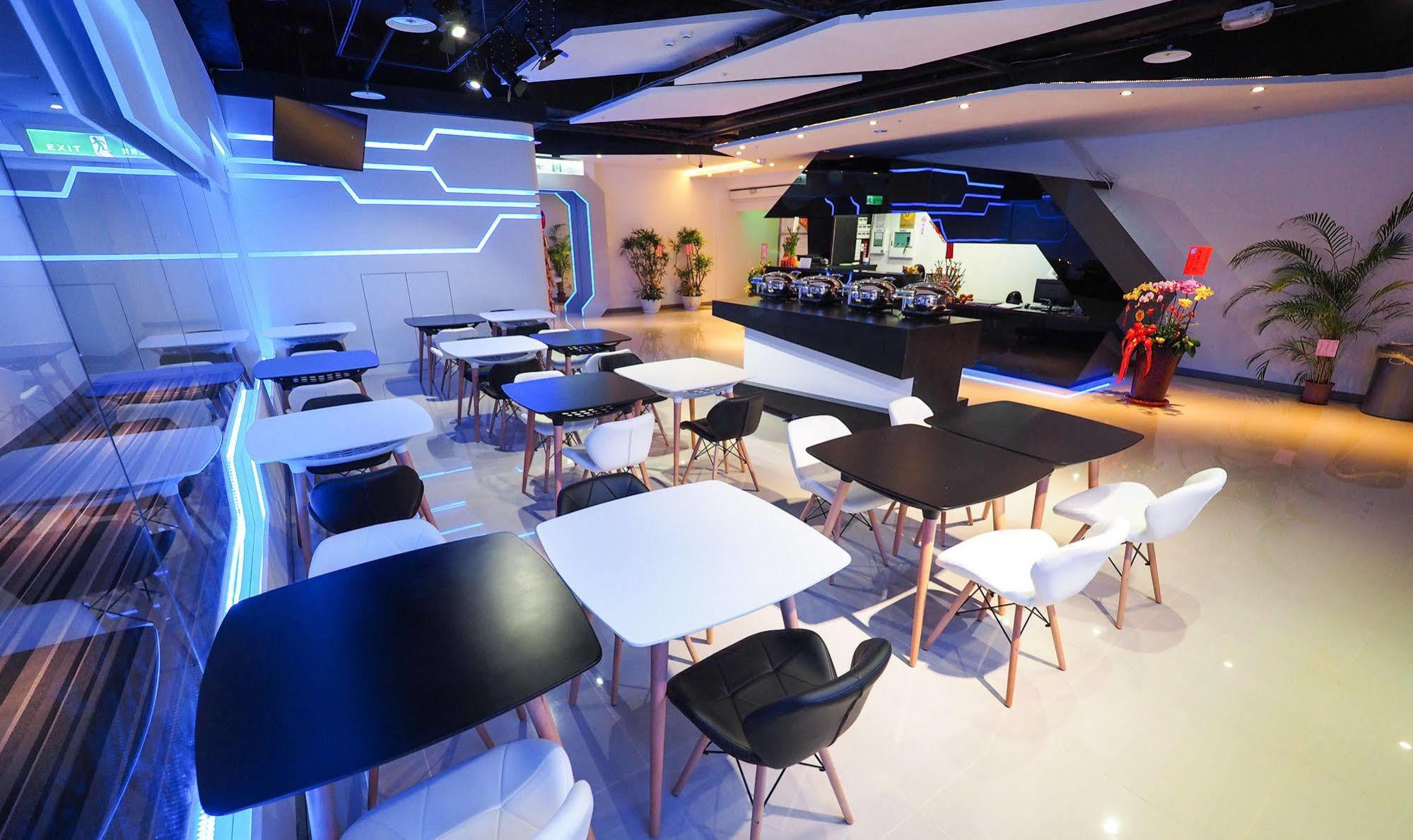 Galaxia Business Hotel Taichung Dış mekan fotoğraf